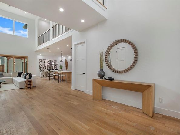 3742  Almazan Drive , Dallas Texas 75220