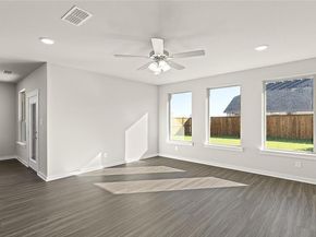 1632  Elle Lane , Aubrey Texas 76227