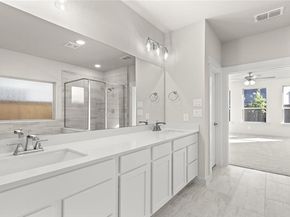1632  Elle Lane , Aubrey Texas 76227