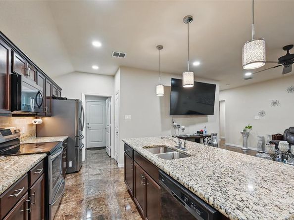 14235  Greenhaw Lane , Dallas Texas 75253