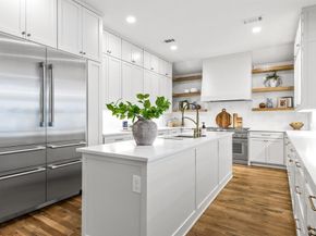7  Royal Terrace Court , Dallas Texas 75225