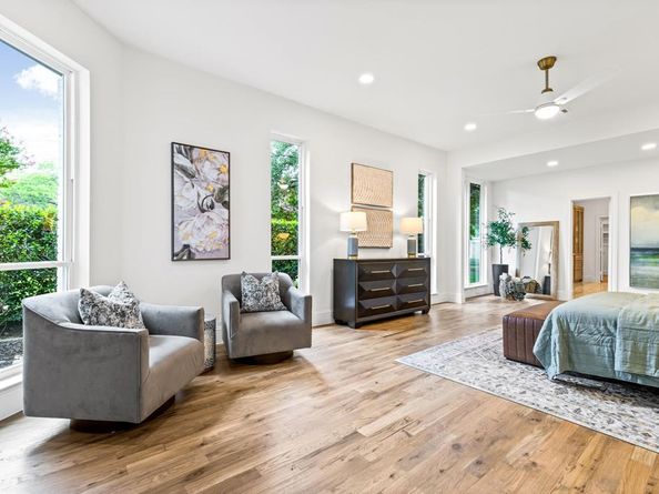 7  Royal Terrace Court , Dallas Texas 75225