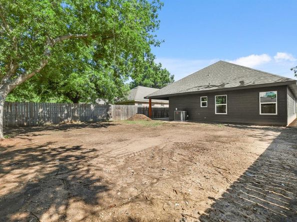 3813  Galvez Avenue , Fort Worth Texas 76111