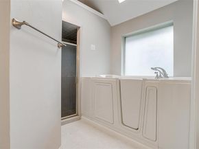 401  Inland Circle , Azle Texas 76020