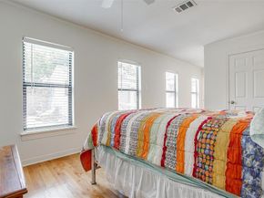 2925  5th Avenue , Fort Worth Texas 76110