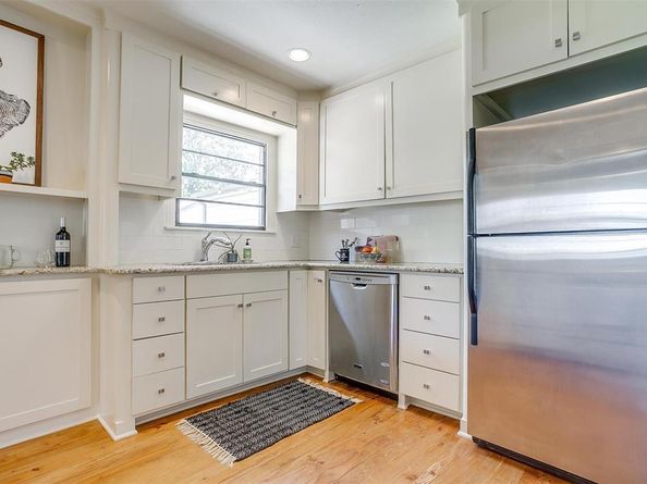 2925  5th Avenue , Fort Worth Texas 76110