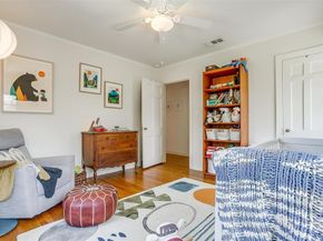 2925  5th Avenue , Fort Worth Texas 76110