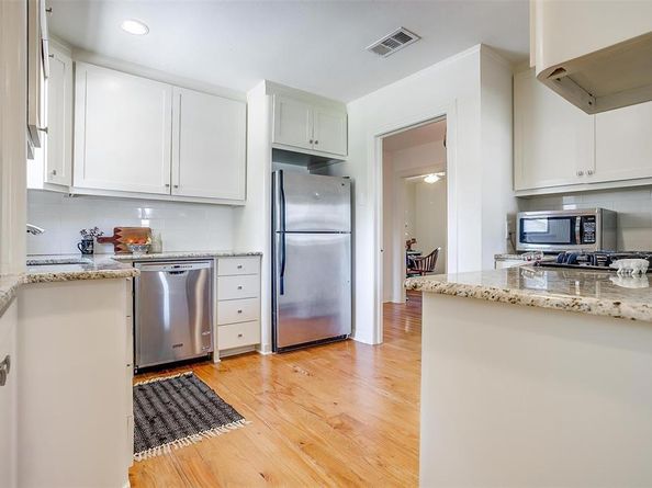 2925  5th Avenue , Fort Worth Texas 76110
