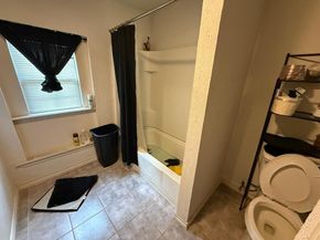 1715  Navaro Street , Dallas Texas 75208