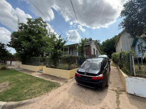 1715  Navaro Street , Dallas Texas 75208