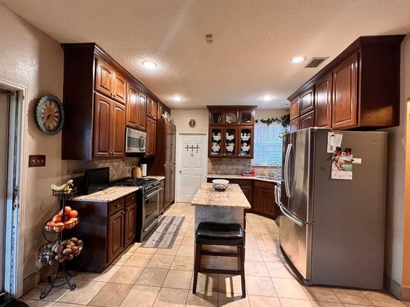 2000  Homestead Drive , Mesquite Texas 75181