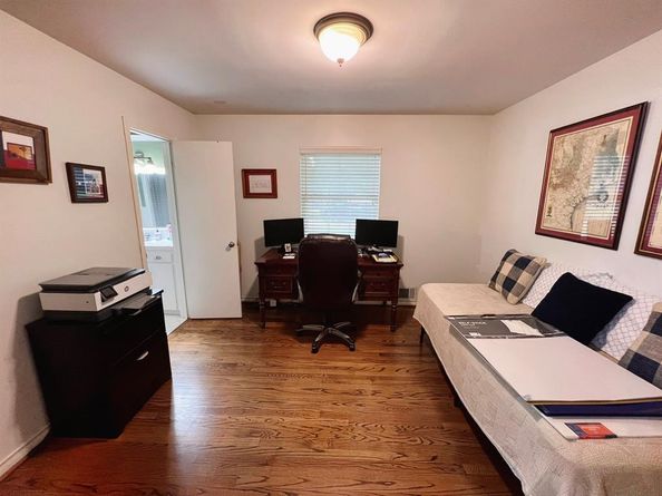 826  Sylvania Drive , Dallas Texas 75218