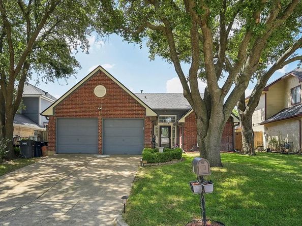 10101  Leatherwood Drive , Fort Worth Texas 76108