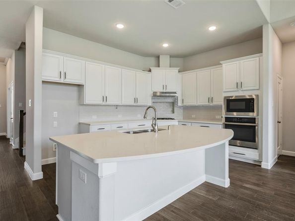 2033  Corleone Drive , McLendon Chisholm Texas 75032