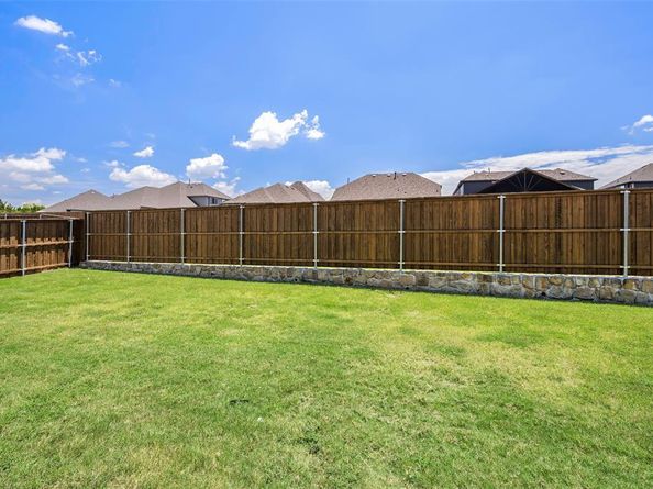 2033  Corleone Drive , McLendon Chisholm Texas 75032