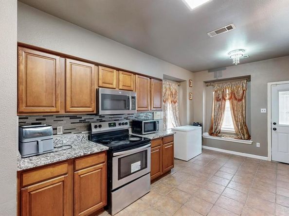 7928  Vista Hill Lane , Dallas Texas 75249