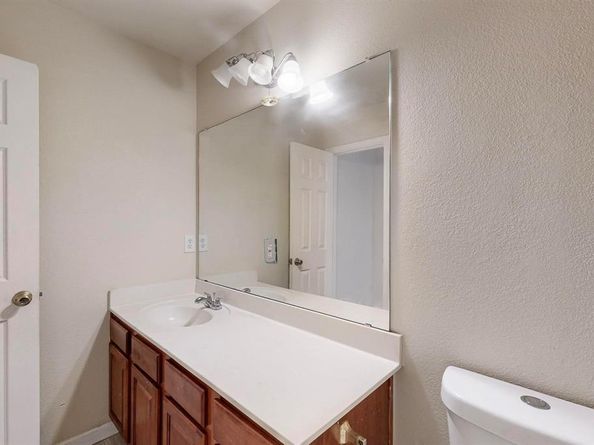 7928  Vista Hill Lane , Dallas Texas 75249