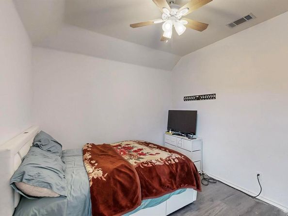 7928  Vista Hill Lane , Dallas Texas 75249