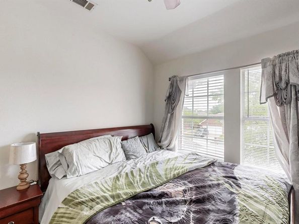 7928  Vista Hill Lane , Dallas Texas 75249