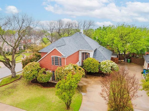 101  Glasgow Court , Highland Village Texas 75077