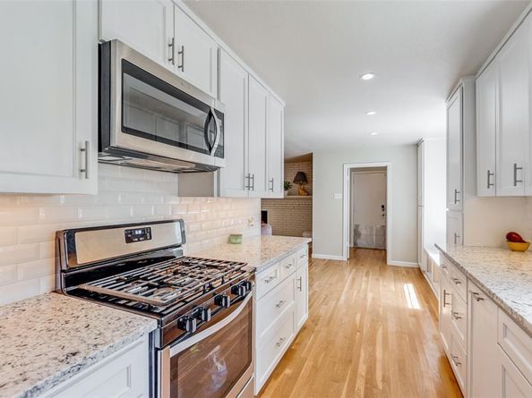 6124 N Jim Miller Road , Dallas Texas 75228
