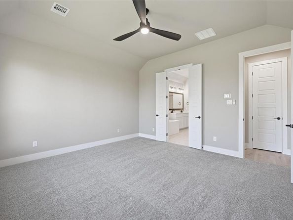 610  Golden Crest  , Haslet Texas 76052