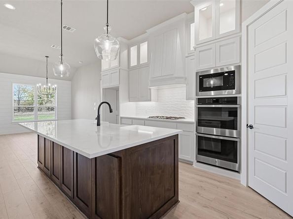 610  Golden Crest  , Haslet Texas 76052