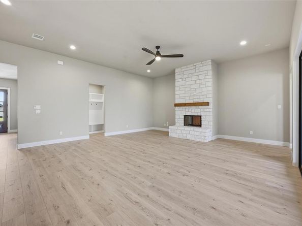 610  Golden Crest  , Haslet Texas 76052