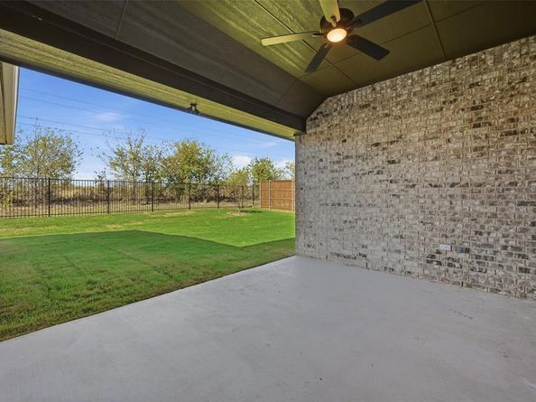 610  Golden Crest  , Haslet Texas 76052