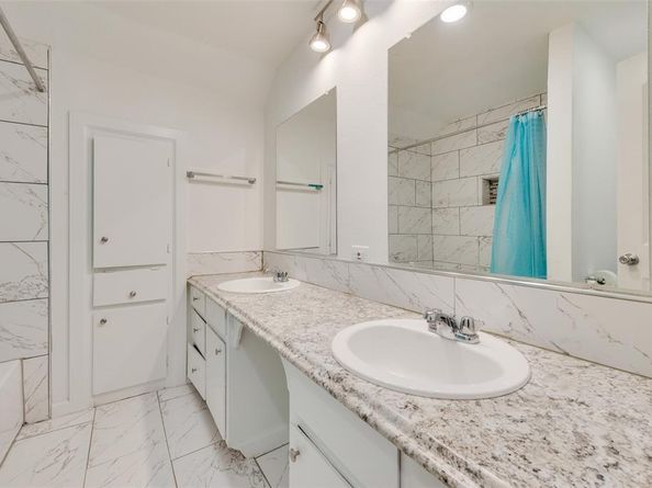 3530  Grande Bulevar  , Irving Texas 75062