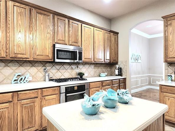 4406  Bay Valley Drive , Garland Texas 75043
