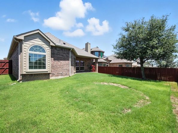 5729  Diamond Valley Drive , Fort Worth Texas 76179