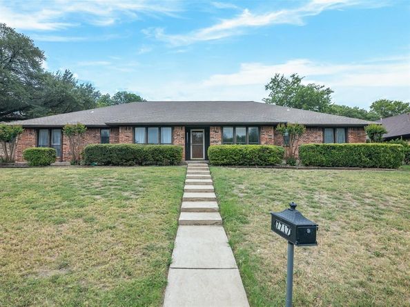 7717  Woodside Hill , Fort Worth Texas 76179