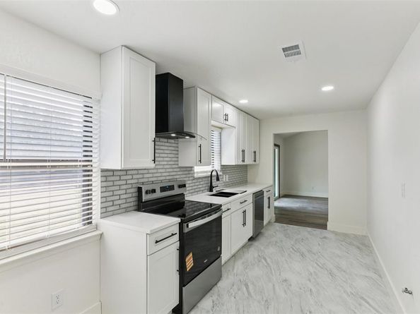 3214  Cheyenne Street , Irving Texas 75062