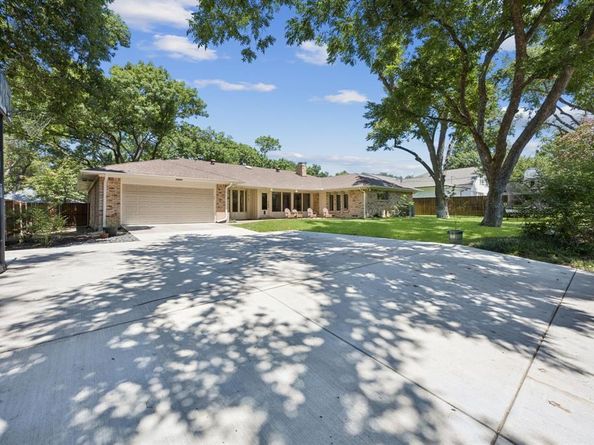 7928  Fallmeadow Lane , Dallas Texas 75248