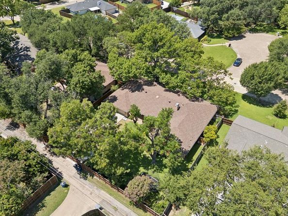 7928  Fallmeadow Lane , Dallas Texas 75248