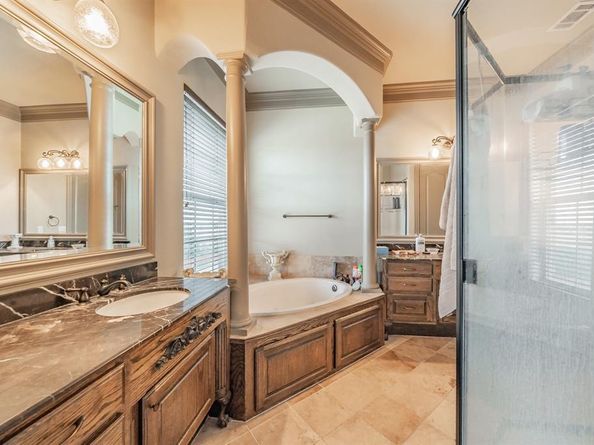 575  Rockingham Drive , Irving Texas 75063