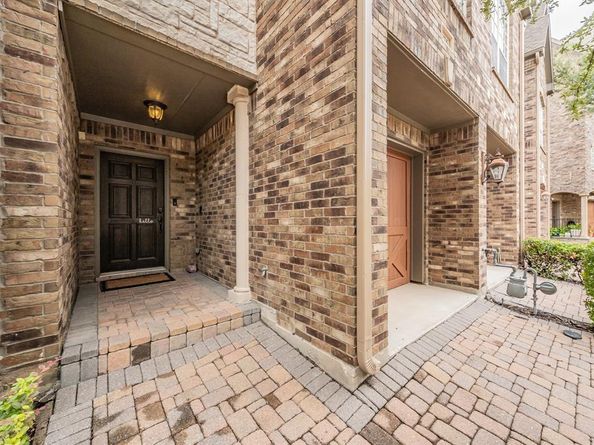 575  Rockingham Drive , Irving Texas 75063