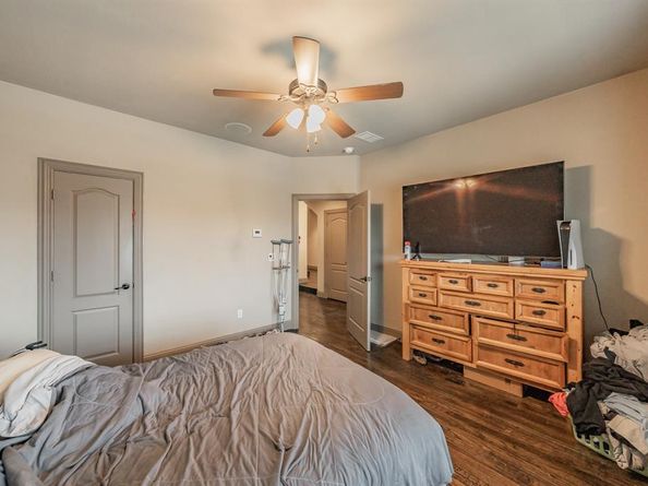 575  Rockingham Drive , Irving Texas 75063