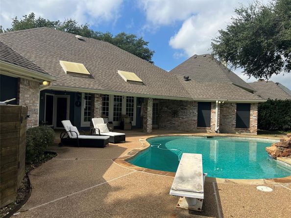 2601  Oak Point Drive , Garland Texas 75044