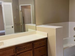 2117  Reflection Bay Drive , Arlington Texas 76013