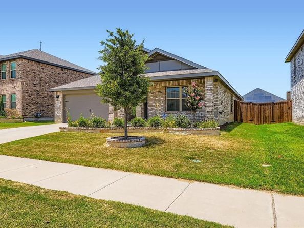 2020  Sun Star Drive , Haslet Texas 76052