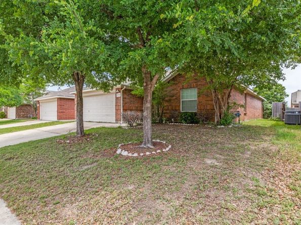 8112  Fleetwing Trail , Fort Worth Texas 76131