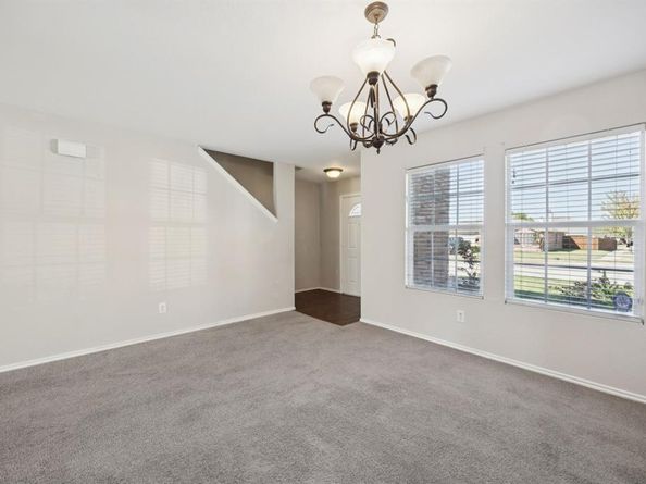 2924  Desert Drive , Denton Texas 76210
