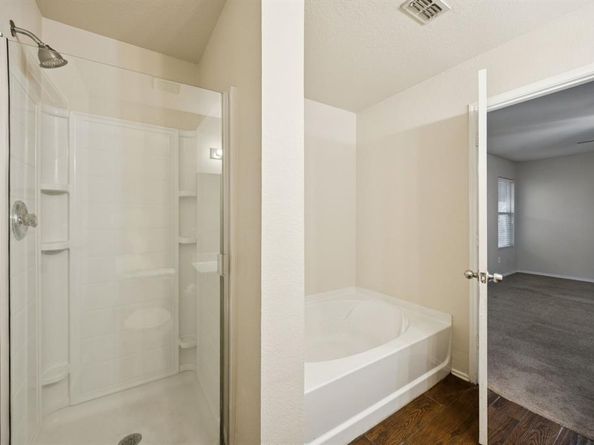 2924  Desert Drive , Denton Texas 76210