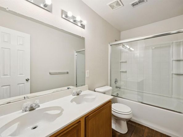 2924  Desert Drive , Denton Texas 76210