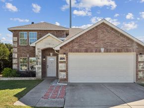 2924  Desert Drive , Denton Texas 76210