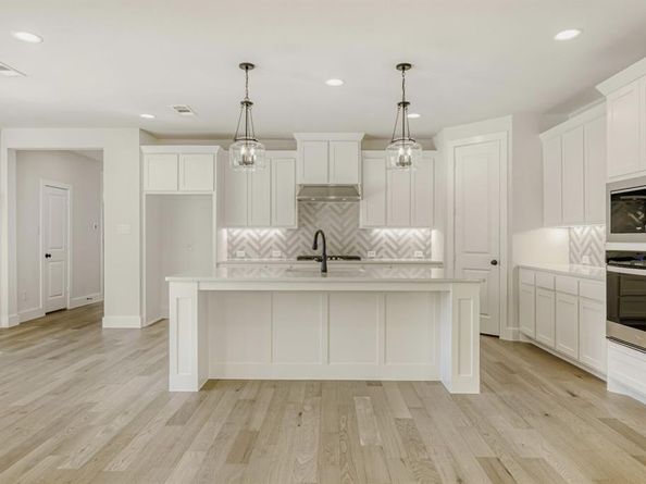613  Damsel June Street , Lewisville Texas 75056