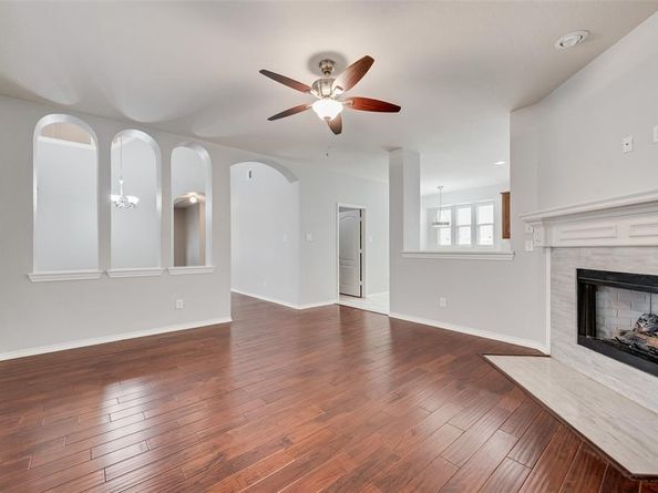 1108  Hayden Lane , Savannah Texas 76227