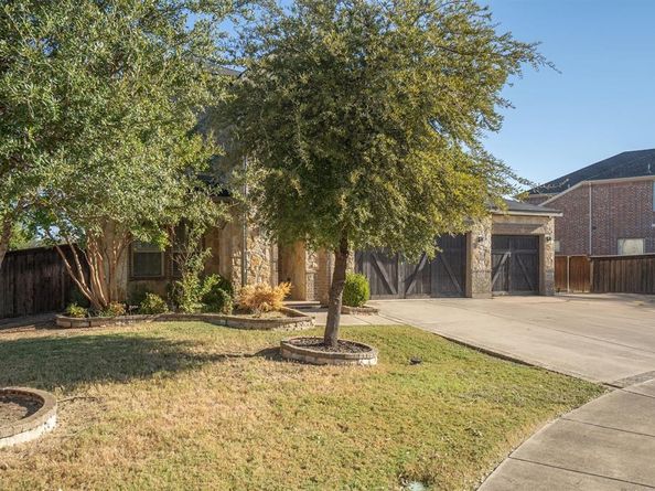 1320  Ponca Street , Carrollton Texas 75010